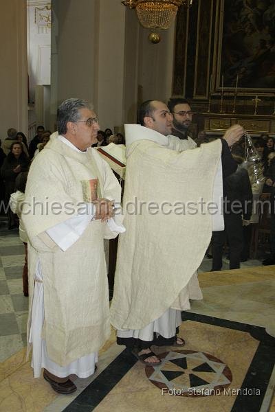 Immagine 051.jpg - 10 Gennaio 2010 - Celebrazione Eucaristica presieduta da frà Gimmi Palminteri, nel giorno del centenario della Fondazione.